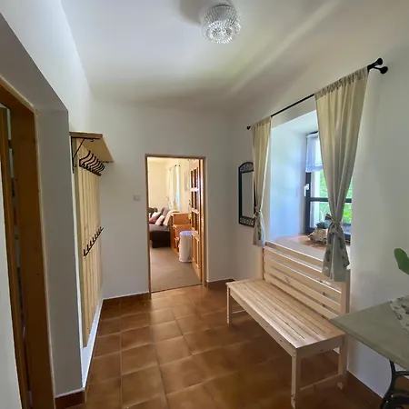 U Brouka Holiday home Nova Bystrice